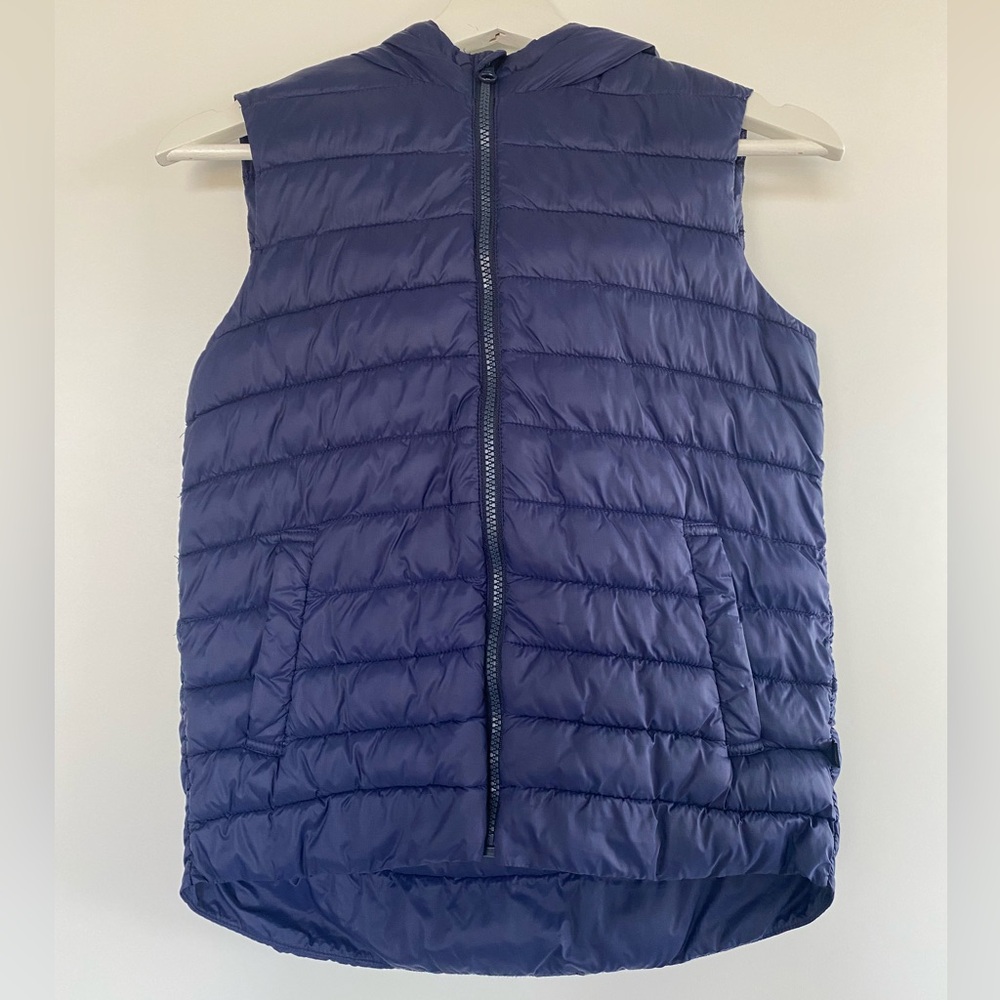 EUC Benetton Sleeveless Padded Jacket with Hood, dark blue, size L (8-9 years)